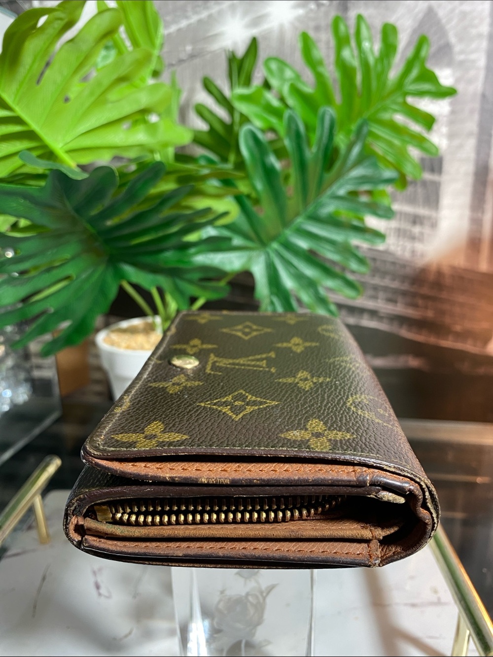 Authentic Louis Vuitton Monogram Bifold Zippy Wallet - Picture 15 of 15